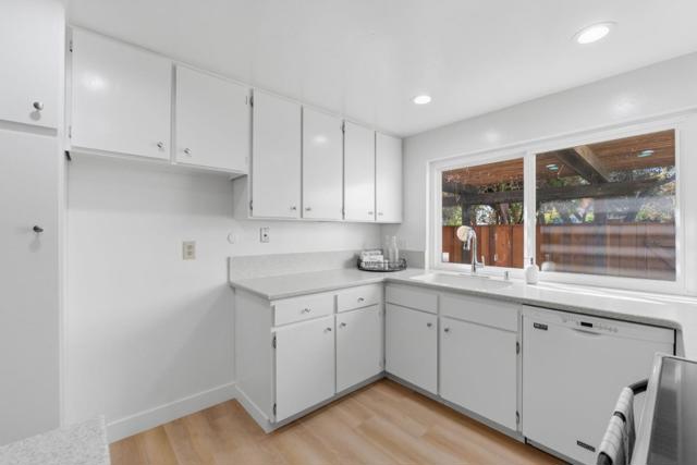 10969 Northshore Square, Cupertino CA: https://media.crmls.org/mediaz/8a7b1fd1-508f-4303-a858-3370c4e270f6.jpg