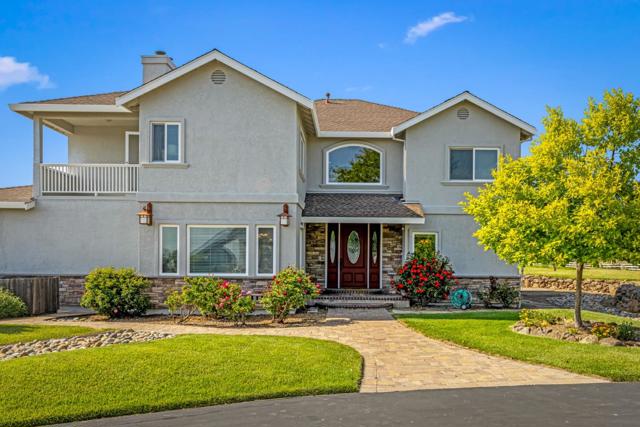 2340 Tennant Avenue, Morgan Hill CA: https://media.crmls.org/mediaz/8a7dab84-a41f-4ee9-b19f-7e6f3f36038a.jpg