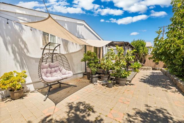 1220 Tasman Court, Sunnyvale CA: https://media.crmls.org/mediaz/8a7dff44-7305-4b13-8802-4210c6d41d7e.jpg