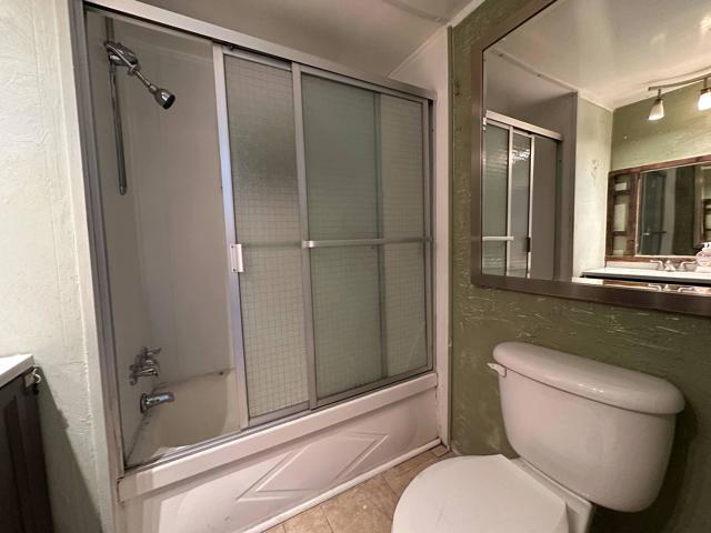 15 Lazy B Drive, Palm Desert CA: https://media.crmls.org/mediaz/8a7ed4ec-f004-4705-bf98-ac5dbf9bbf9e.jpg
