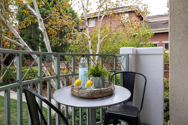 143 Frederick Court, Mountain View CA: https://media.crmls.org/mediaz/8a7f0d0c-1995-4c4c-9c01-7652b2f8693d.jpg