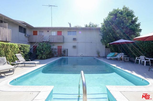 12958 Valleyheart Drive, Studio City CA: https://media.crmls.org/mediaz/8a7f67dd-1d56-4198-a31b-74ba6ab37219.jpg