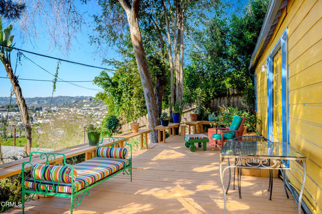 Detail Gallery Image 12 of 32 For 3864 Clayton Ave, Los Angeles,  CA 90027 - 2 Beds | 1 Baths