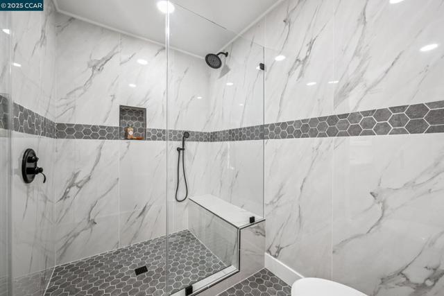 1736 Golden Rain Rd, Walnut Creek CA: https://media.crmls.org/mediaz/8a7fe98b-65f8-4d61-9428-b49437194233.jpg