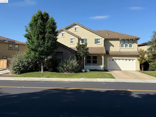 1083 Steeple Blvd, Brentwood CA: https://media.crmls.org/mediaz/8a817c60-0b6d-48c3-b596-85e3f571512a.jpg