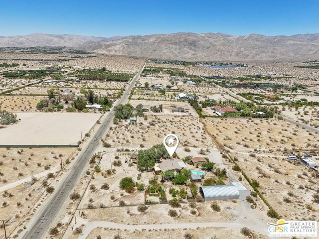 22950 Henry Road, Desert Hot Springs CA: https://media.crmls.org/mediaz/8a8195a8-2d19-4f9a-af46-193379c3c3cf.jpg
