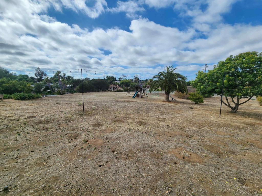 1060 Crest View Rd - photo 3