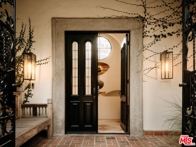 2729 Nichols Canyon Road, Los Angeles CA: https://media.crmls.org/mediaz/8a81da68-b91c-46c7-8b2f-918b2cb42f5f.jpg