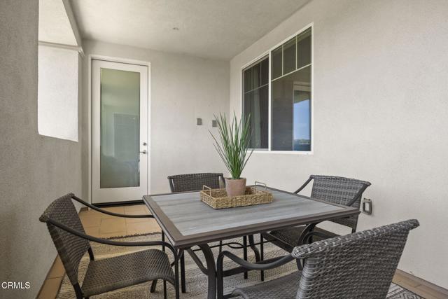 2870 Wagon Wheel Road, Oxnard CA: https://media.crmls.org/mediaz/8a81f299-f1cd-4702-912f-c49e0695332e.jpg
