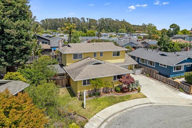 150 Sir Francis Court, Capitola CA: https://media.crmls.org/mediaz/8a82a0c5-c3ff-4247-bed2-845900b08e56.jpg