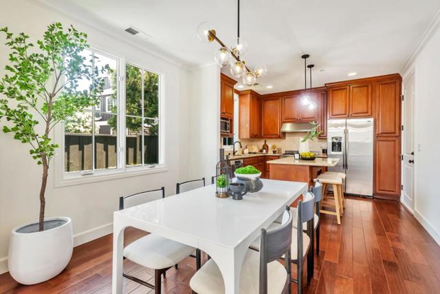 1601 Kentfield Avenue, Redwood City CA: https://media.crmls.org/mediaz/8a82ca39-6246-42c7-b2b2-de46753baa0a.jpg