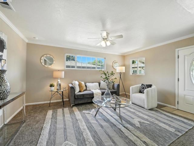 80 Pickford Ave, San Jose CA: https://media.crmls.org/mediaz/8a82fb05-02ba-4fb8-99c4-bdd61a686fc2.jpg