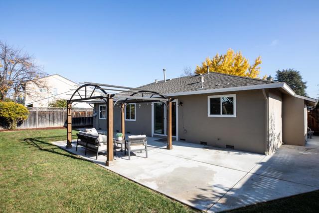 2381 Rosita Avenue, Santa Clara CA: https://media.crmls.org/mediaz/8a837f7e-7411-4faf-8513-b008be7fb764.jpg