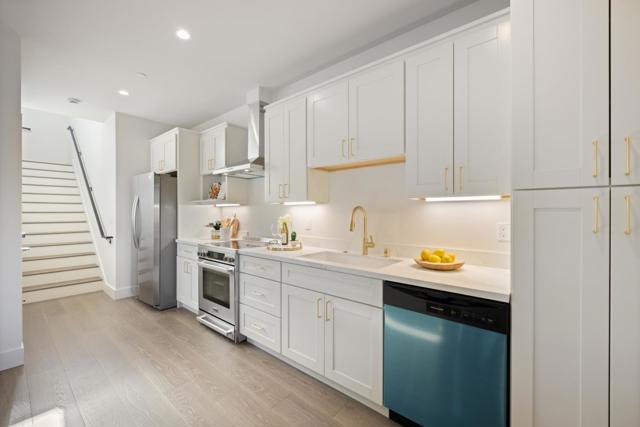 Image 12 of 54 For 723 Olive Avenue