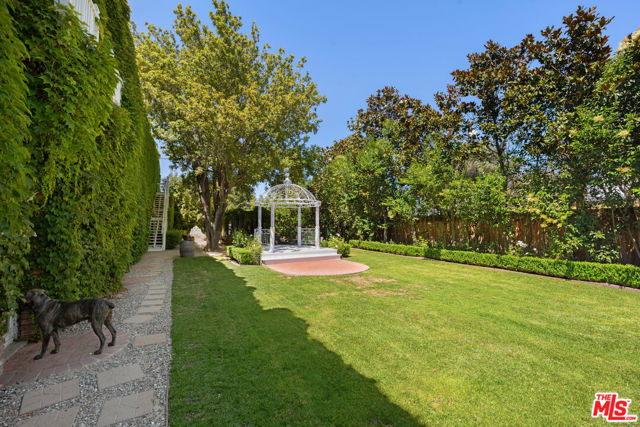 362 Bell Street, Los Alamos CA: https://media.crmls.org/mediaz/8a8592a3-926a-4049-9f9a-81db6d660227.jpg