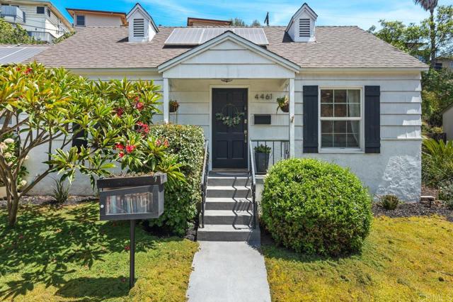 Detail Gallery Image 4 of 53 For 4461 Revillo Dr, San Diego,  CA 92115 - 2 Beds | 1 Baths