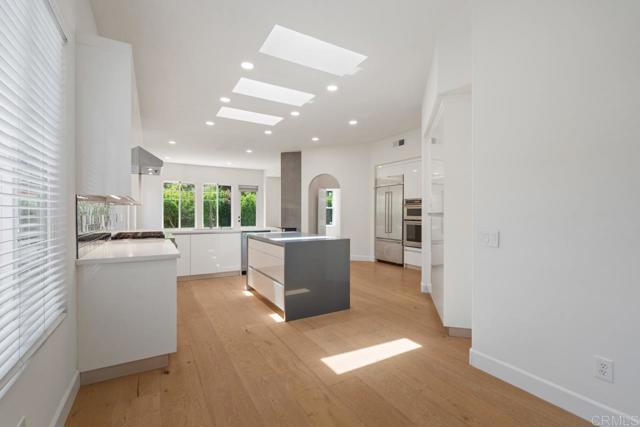 Detail Gallery Image 29 of 75 For 2327 Falkirk Row, La Jolla,  CA 92037 - 3 Beds | 3/1 Baths
