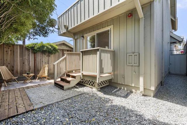 410 35th Avenue, Santa Cruz CA: https://media.crmls.org/mediaz/8a891034-12b0-4c54-911e-0d6d2f8e9c92.jpg