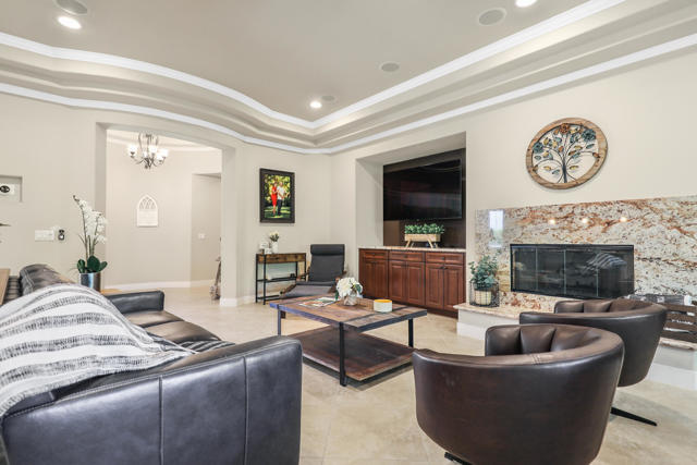 50640 Mandarina, La Quinta CA: https://media.crmls.org/mediaz/8a8a7063-cc46-4611-b24d-3c5fbda7c909.jpg
