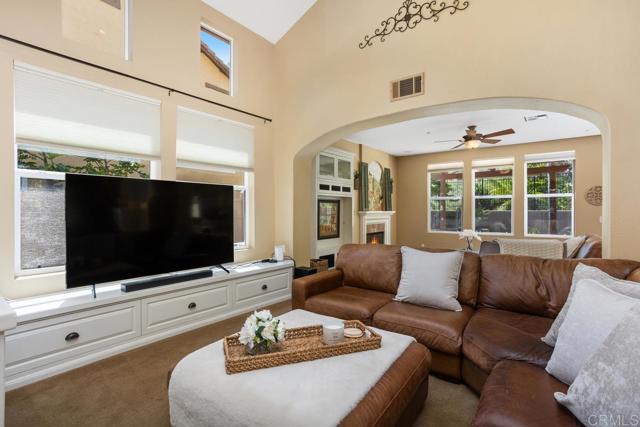 3385 Wild Oak Lane, Escondido CA: https://media.crmls.org/mediaz/8a8b185a-83f2-4bbb-abf8-e35a163f84a4.jpg