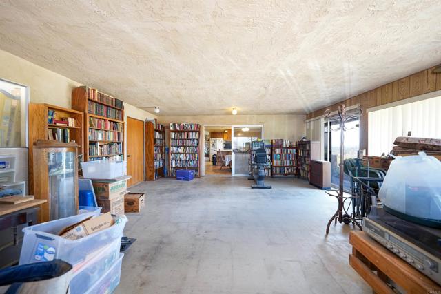1250 E Old Julian Highway, Ramona CA: https://media.crmls.org/mediaz/8a8ced50-bbe8-4327-9e68-c57875f9cbbd.jpg