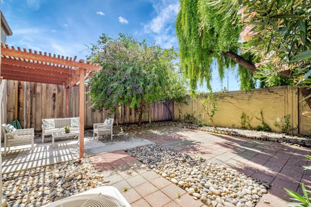 34891 Seal Rock Terrace, Fremont CA: https://media.crmls.org/mediaz/8a8e44fa-8842-40ad-8839-760b4d7d3ea8.jpg