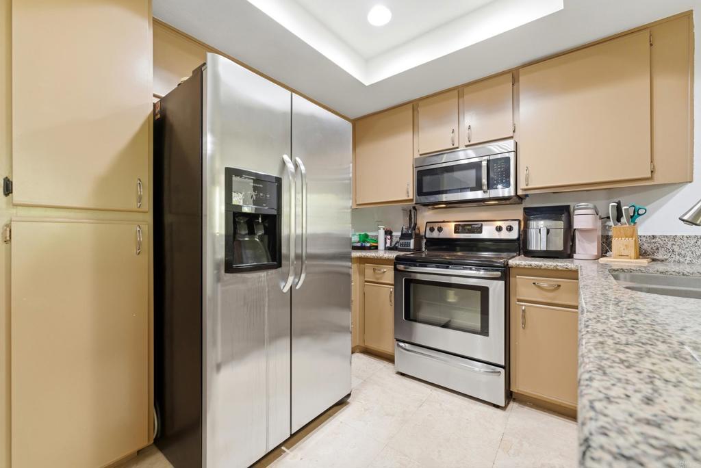 680 Camino De La Reina - photo 3