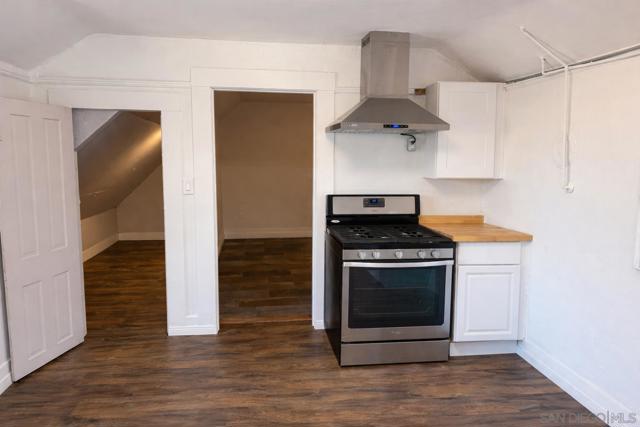 Image 9 of 11 For 2578 L St #3