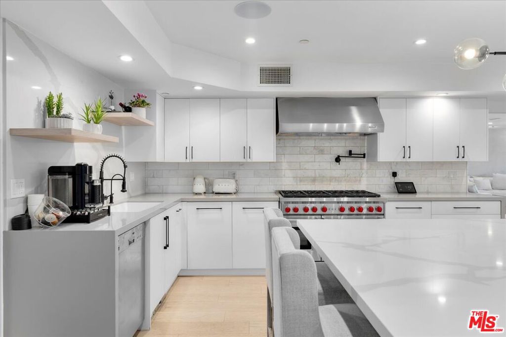 3819 Sherview DriveSherman Oaks img 23