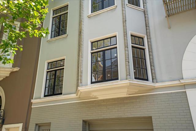 2865 Jackson Street, San Francisco CA: https://media.crmls.org/mediaz/8a90608d-4349-49a1-9f32-dab9d25b966d.jpg