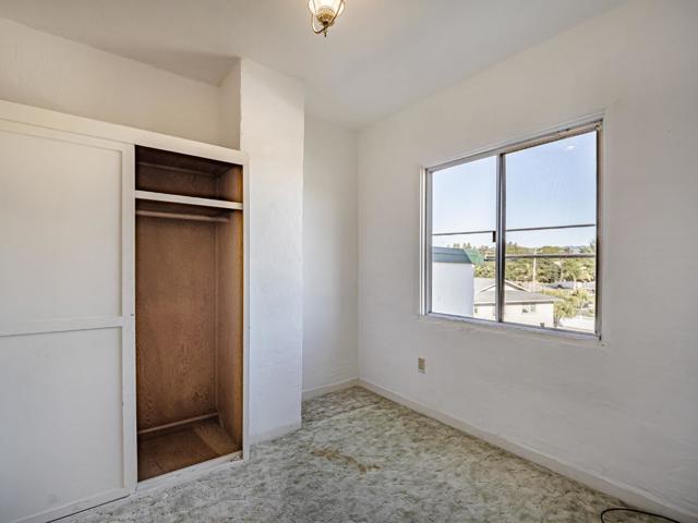 35 Sycamore Street, Watsonville CA: https://media.crmls.org/mediaz/8a90d491-63ca-4c1c-b1d0-5558abbdab42.jpg