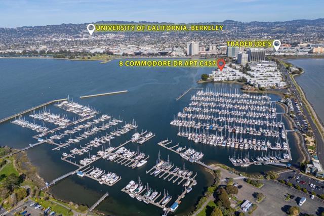 8 Commodore Drive, Emeryville CA: https://media.crmls.org/mediaz/8a912428-f549-4a09-8734-6bc5830427e3.jpg