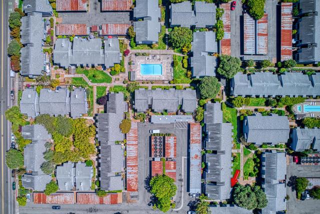 1925 46th Avenue, Capitola CA: https://media.crmls.org/mediaz/8a91c360-2b02-40f0-95c3-2d9dcee6ce7f.jpg