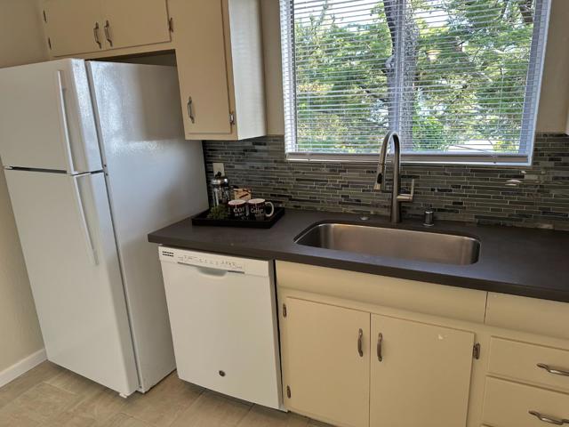 3320 Fasman Drive, San Bruno CA: https://media.crmls.org/mediaz/8a92a208-cd8e-46bc-98ca-8f76f567d6c8.jpg