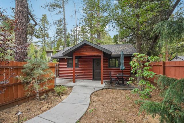 25750 Alderwood, Idyllwild CA: https://media.crmls.org/mediaz/8a93483e-9675-4209-938a-38cace721340.jpg