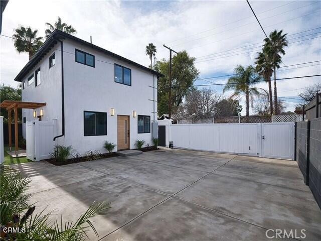 Detail Gallery Image 11 of 11 For 7219 Fallbrook Ave, West Hills,  CA 91307 - 3 Beds | 3/1 Baths