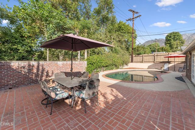 Detail Gallery Image 39 of 49 For 1015 Pepperhill Rd, Pasadena,  CA 91107 - 4 Beds | 2 Baths