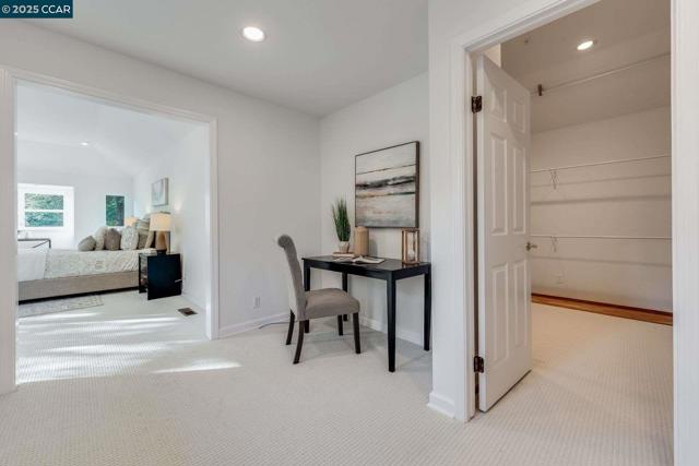 9 Irvine Drive, Moraga CA: https://media.crmls.org/mediaz/8a95609f-3c15-4def-aa4e-8b7f7c74682b.jpg