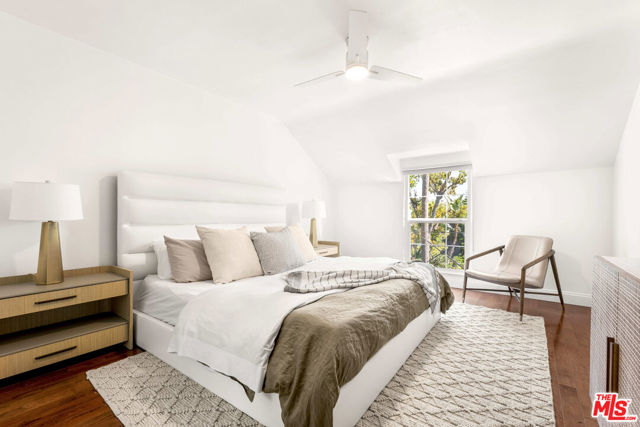 6475 San Marco Circle, Los Angeles CA: https://media.crmls.org/mediaz/8a966cd6-9de6-4cca-b99f-49b252a00f57.jpg
