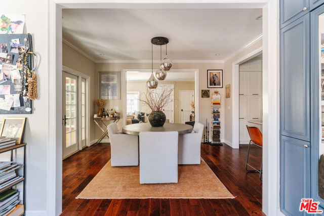831 S Stanley Avenue, Los Angeles CA: https://media.crmls.org/mediaz/8a968532-4801-4999-b3ec-e0a194d57640.jpg