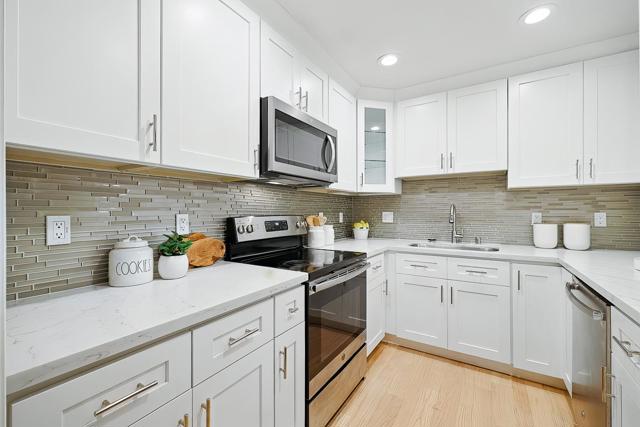 181 Ada Avenue, Mountain View CA: https://media.crmls.org/mediaz/8a9685bc-0fd9-4972-bab3-2f549f65c7da.jpg