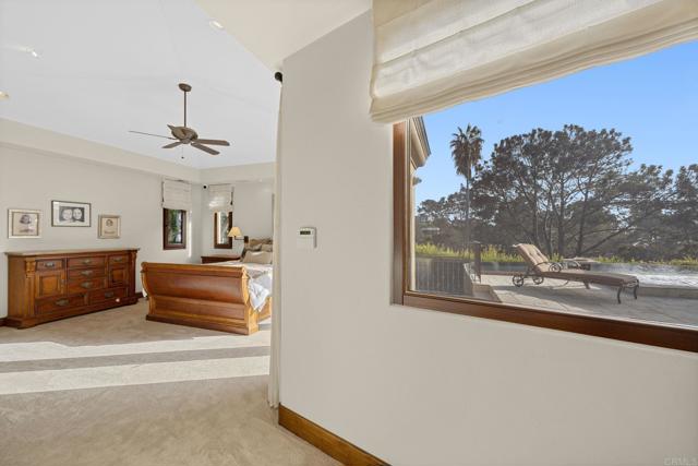 271 Ocean View Ave, Del Mar CA: https://media.crmls.org/mediaz/8a98c8da-0f28-479e-bcba-0411e1e683f6.jpg