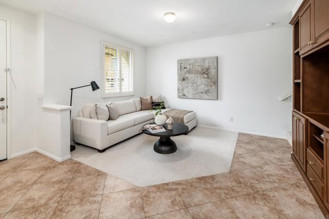 Detail Gallery Image 3 of 36 For 13009 Carita, San Diego,  CA 92130 - 3 Beds | 2/1 Baths