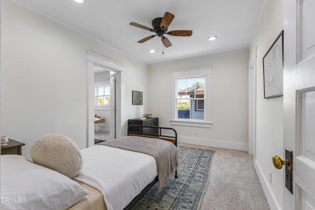 1954 Primrose Avenue, South Pasadena CA: https://media.crmls.org/mediaz/8a9a8ea6-32d1-421e-a618-b56e25d4a60c.jpg