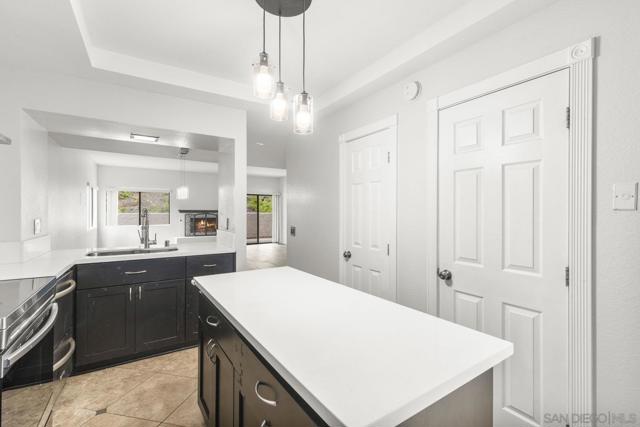 17727 Valle De Lobo Drive, Poway CA: https://media.crmls.org/mediaz/8a9b5295-bf3b-4ee5-ac9b-bd8e8aa8d74c.jpg