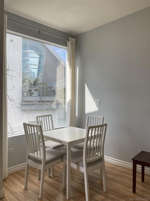 101 Market St., San Diego CA: https://media.crmls.org/mediaz/8a9b6e90-4bd6-4911-8233-83090650939b.jpg
