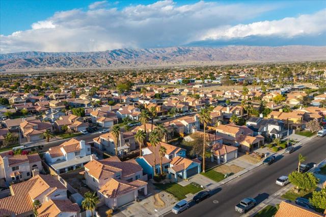 80672 Jasmine Lane, Indio CA: https://media.crmls.org/mediaz/8a9c07da-9a10-4854-81b6-d5410ddcc5ae.jpg