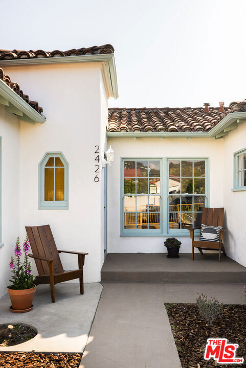 2426 W Avenue 30, Los Angeles CA: https://media.crmls.org/mediaz/8a9c8e08-20e0-4e60-b892-7545a6536441.jpg
