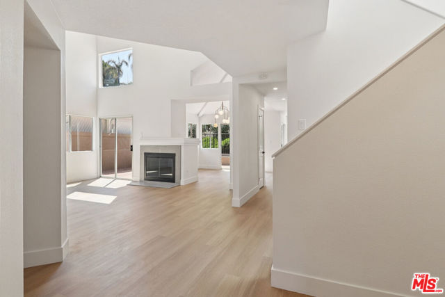 27598 Paseo Sonata, San Juan Capistrano CA: https://media.crmls.org/mediaz/8a9d26b3-a4fa-4b77-81d2-64477b7ea16c.jpg