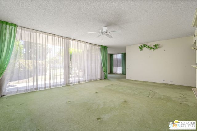 493 Desert Lakes Drive, Palm Springs CA: https://media.crmls.org/mediaz/8a9dc329-9149-4143-822e-bb9285dcc39e.jpg
